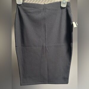 FOREVER 21 size SMALL, GRAY Pencil Skirt. NWT!